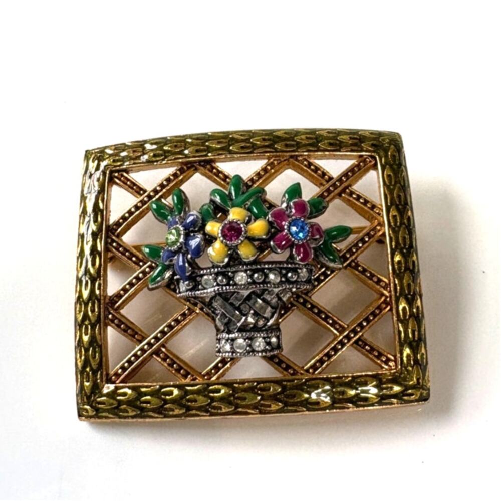 Joan Rivers Floral Brooch Gold Tone Openwork Multicolor Rhinestone - Picture 4 of 5